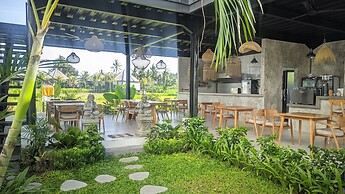 Sujiwa Ubud Hotel & Villa