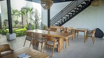 Sujiwa Ubud Hotel & Villa