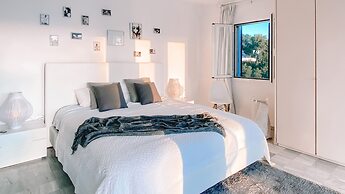 Villa The White Pearl