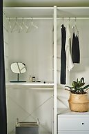 Warwick Serviced Home for 8 walking distance to University