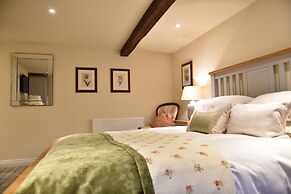 The Moon Inn at Stoney Middleton