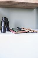 Sun-splashed Skyline Apt