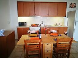 Alekos Beach Houses-Roni