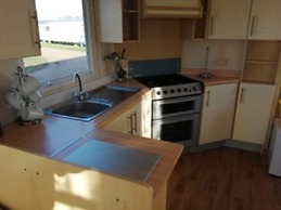 Caravan - Sleeps 8 - Pets Ok - Parking - Site Pool
