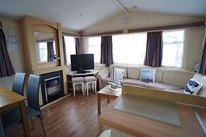 Caravan - Sleeps 8 - Pets Ok - Parking - Site Pool