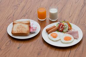 Supicha pool access hotel