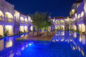 Supicha pool access hotel