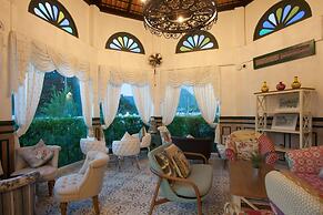 Supicha pool access hotel