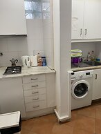 House and Rooms in Lisbon