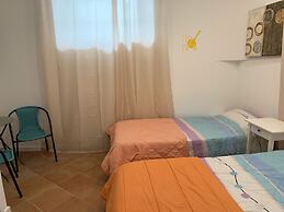 House and Rooms in Lisbon