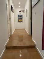 House and Rooms in Lisbon