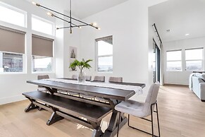 20 At Bloomington Country Club 3 Bedroom Condo by RedAwning