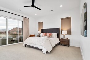 20 At Bloomington Country Club 3 Bedroom Condo by RedAwning