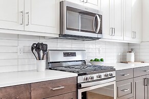 20 At Bloomington Country Club 3 Bedroom Condo by RedAwning