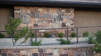 20 At Bloomington Country Club 3 Bedroom Condo by RedAwning