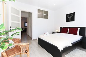 Almirante Balcony By Homing