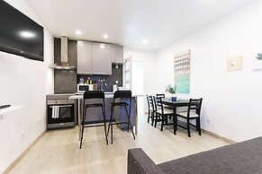 Almirante Balcony By Homing