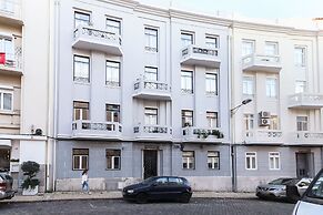 Marques De Pombal Duplex With Terrace By Homing