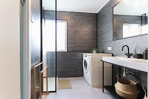 Rato Design With Terrace By Homing