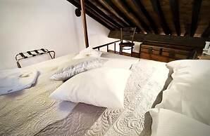 Romantica Mansarda di Mascherona