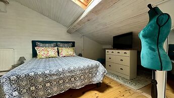 Aux Belles Vacances- Adult Only