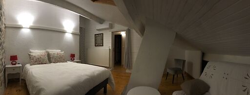 Aux Belles Vacances- Adult Only