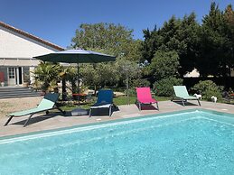 Aux Belles Vacances- Adult Only