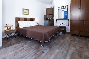 Vassilia on the beach Serifos