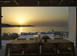 Domes White Coast Milos, Small Luxury Hotels of the World – Adults Onl