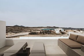 Domes White Coast Milos, Small Luxury Hotels of the World – Adults Onl