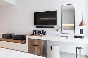 Domes White Coast Milos, Small Luxury Hotels of the World – Adults Onl