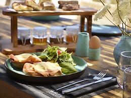 Domes White Coast Milos, Small Luxury Hotels of the World – Adults Onl