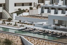 Domes White Coast Milos, Small Luxury Hotels of the World – Adults Onl