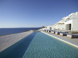 Domes White Coast Milos, Small Luxury Hotels of the World – Adults Onl