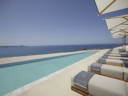 Domes White Coast Milos, Small Luxury Hotels of the World – Adults Onl