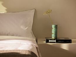 Domes White Coast Milos, Small Luxury Hotels of the World – Adults Onl