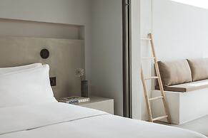 Domes White Coast Milos, Small Luxury Hotels of the World – Adults Onl