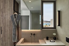 Domes White Coast Milos, Small Luxury Hotels of the World – Adults Onl