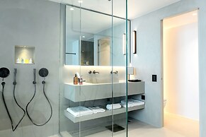 Domes White Coast Milos, Small Luxury Hotels of the World – Adults Onl