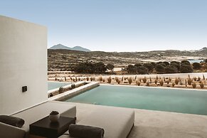 Domes White Coast Milos, Small Luxury Hotels of the World – Adults Onl