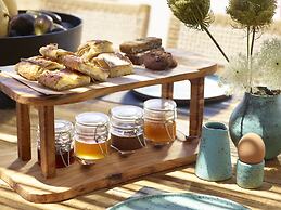 Domes White Coast Milos, Small Luxury Hotels of the World – Adults Onl