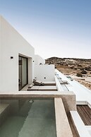 Domes White Coast Milos, Small Luxury Hotels of the World – Adults Onl