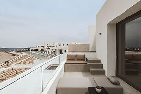 Domes White Coast Milos, Small Luxury Hotels of the World – Adults Onl