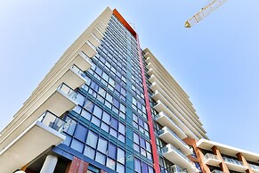 Modern Condo in Historic Fort York