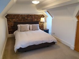 Stylish 3 Bed Apartment in Bristol