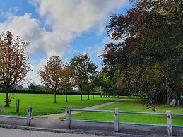 Stylish 3 Bed Apartment in Bristol