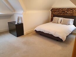Stylish 3 Bed Apartment in Bristol