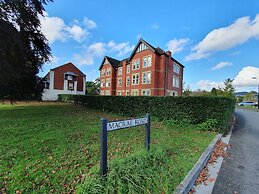 Stylish 3 Bed Apartment in Bristol