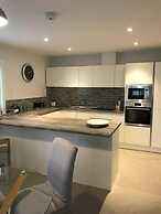 High Specification Coach House, Ebford