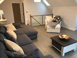 High Specification Coach House, Ebford